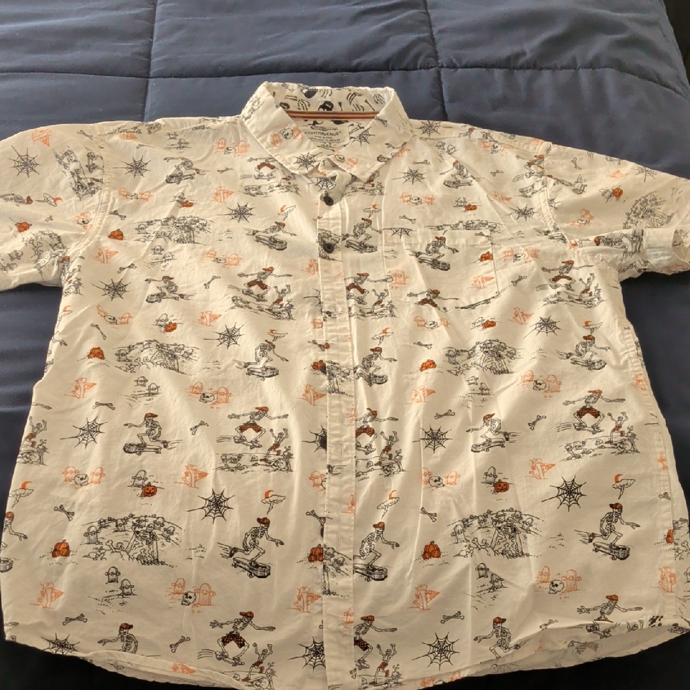 Men's Short-Sleeve Printed Button-Up Shirt - White with Black & Orange Print